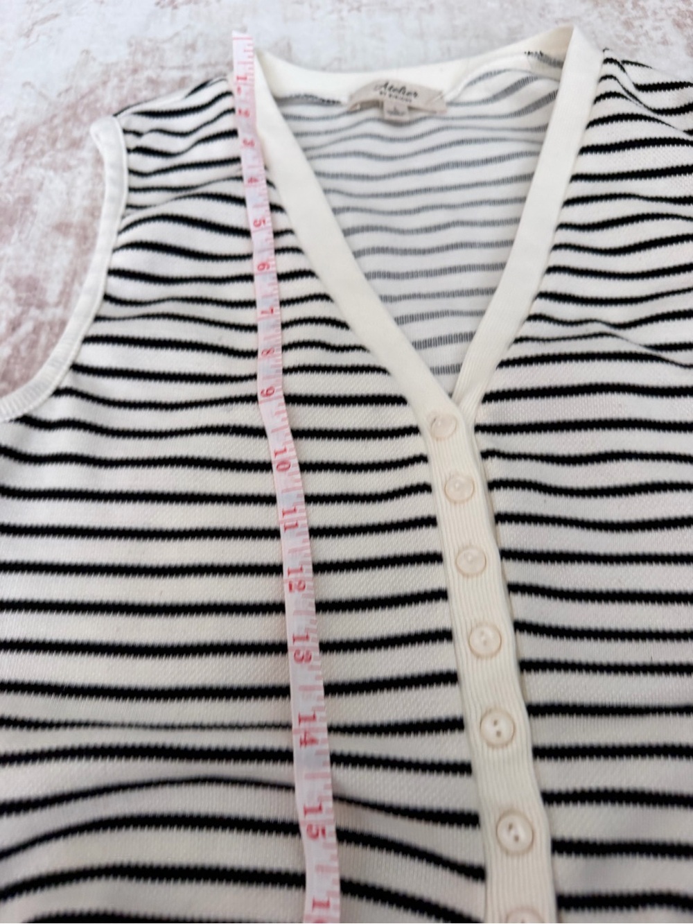 ATELIER White & Black V Neck Button Front Crop Tank Women’s Medium - Picture 8 of 9